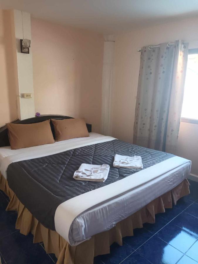 Patong Rose Guest House 50M To Beach Exterior photo