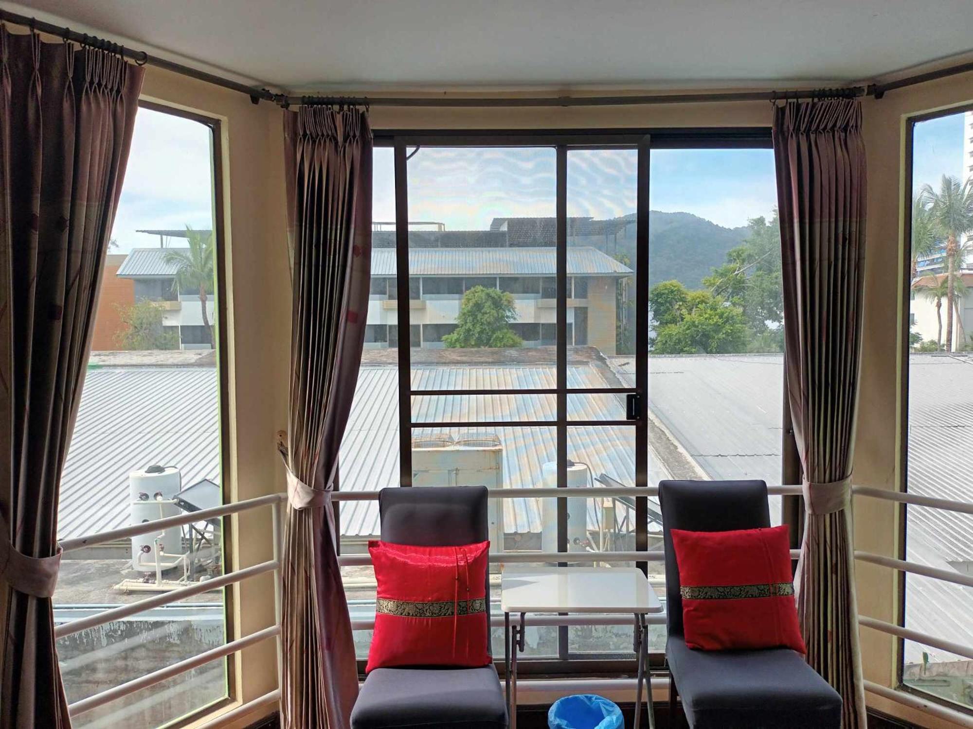 Patong Rose Guest House 50M To Beach Exterior photo