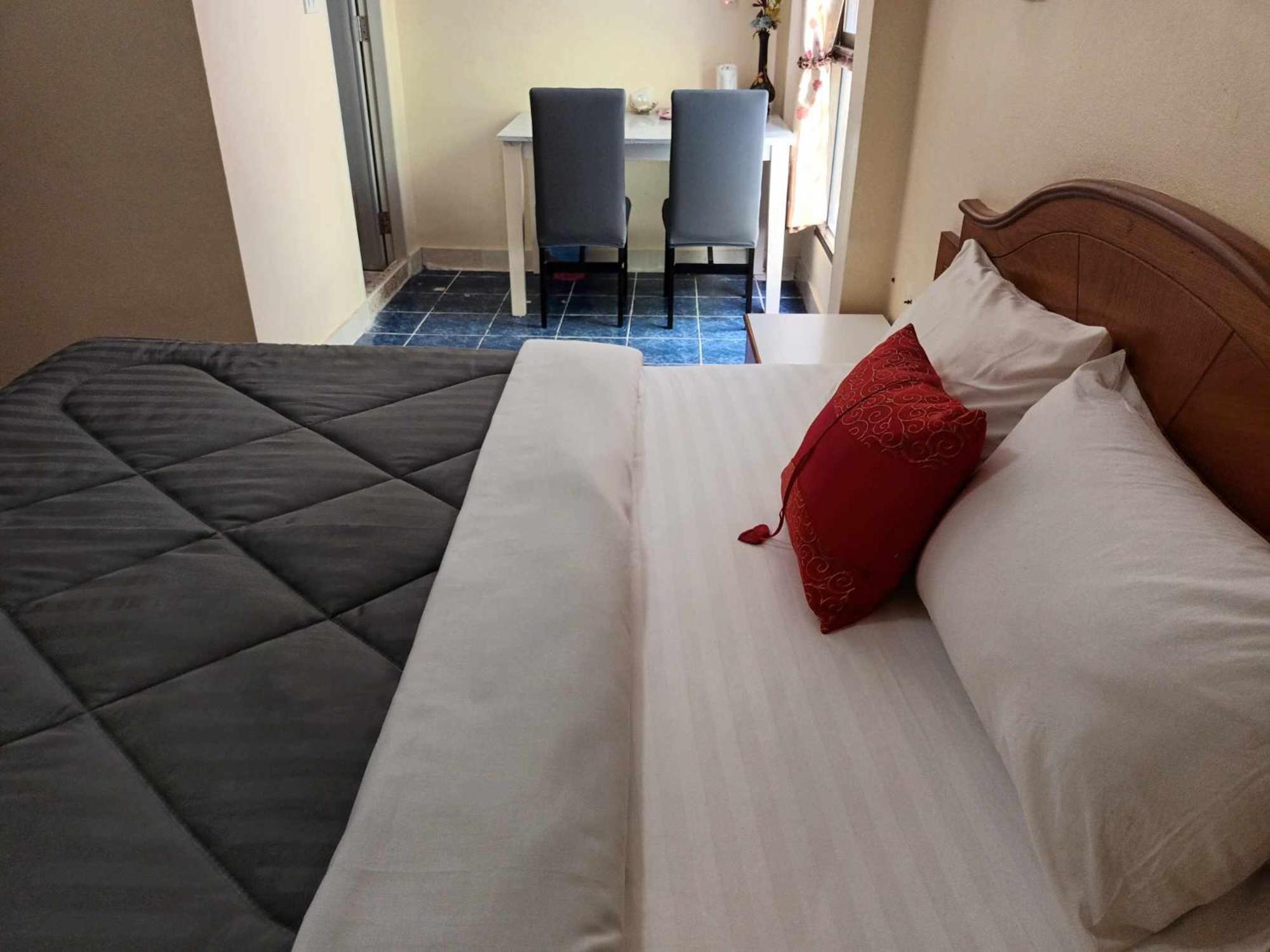 Patong Rose Guest House 50M To Beach Exterior photo